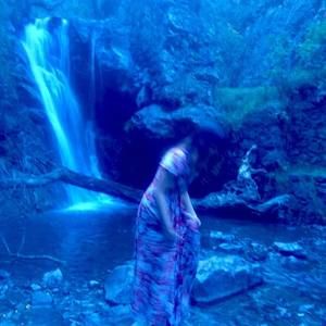 Meet your Posher, Karem